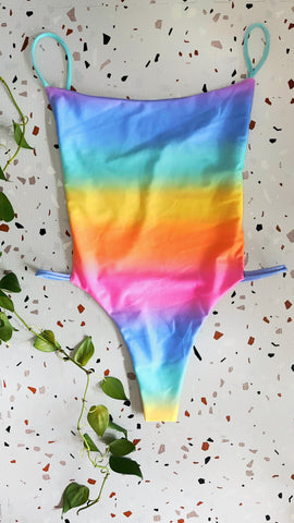 NOVA ONE PIECE - LOVE IS LOVE