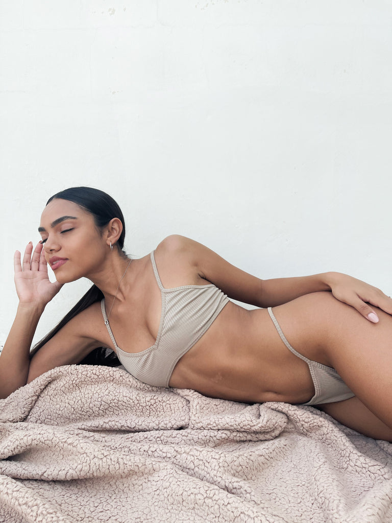 THE ESSENTIAL BRALETTE